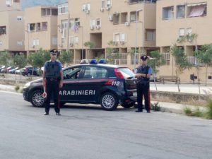 Guida senza patente, controlli allo Zen: multe per 20 mila euro. I carabinieri della compagnia San...