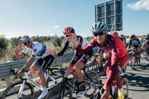 ciclisti emirati arabi