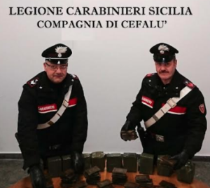 droga nascosta in auto