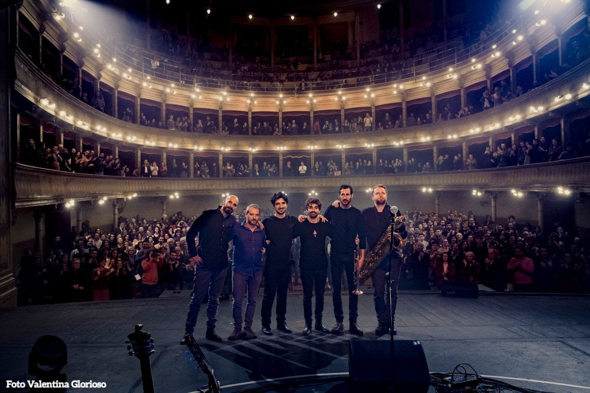 Palermo incorona Alessio Bondì: straordinario sold out per “Nivuru tour”