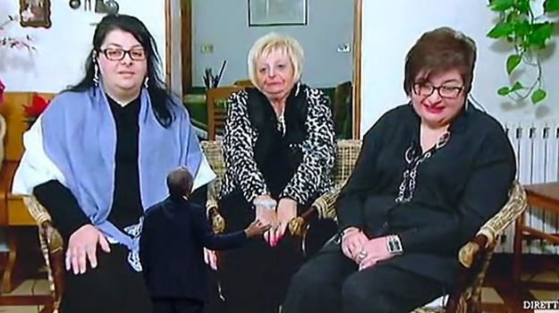 Nuove intimidazioni alle sorelle Napoli, Musumeci “Non siete sole”