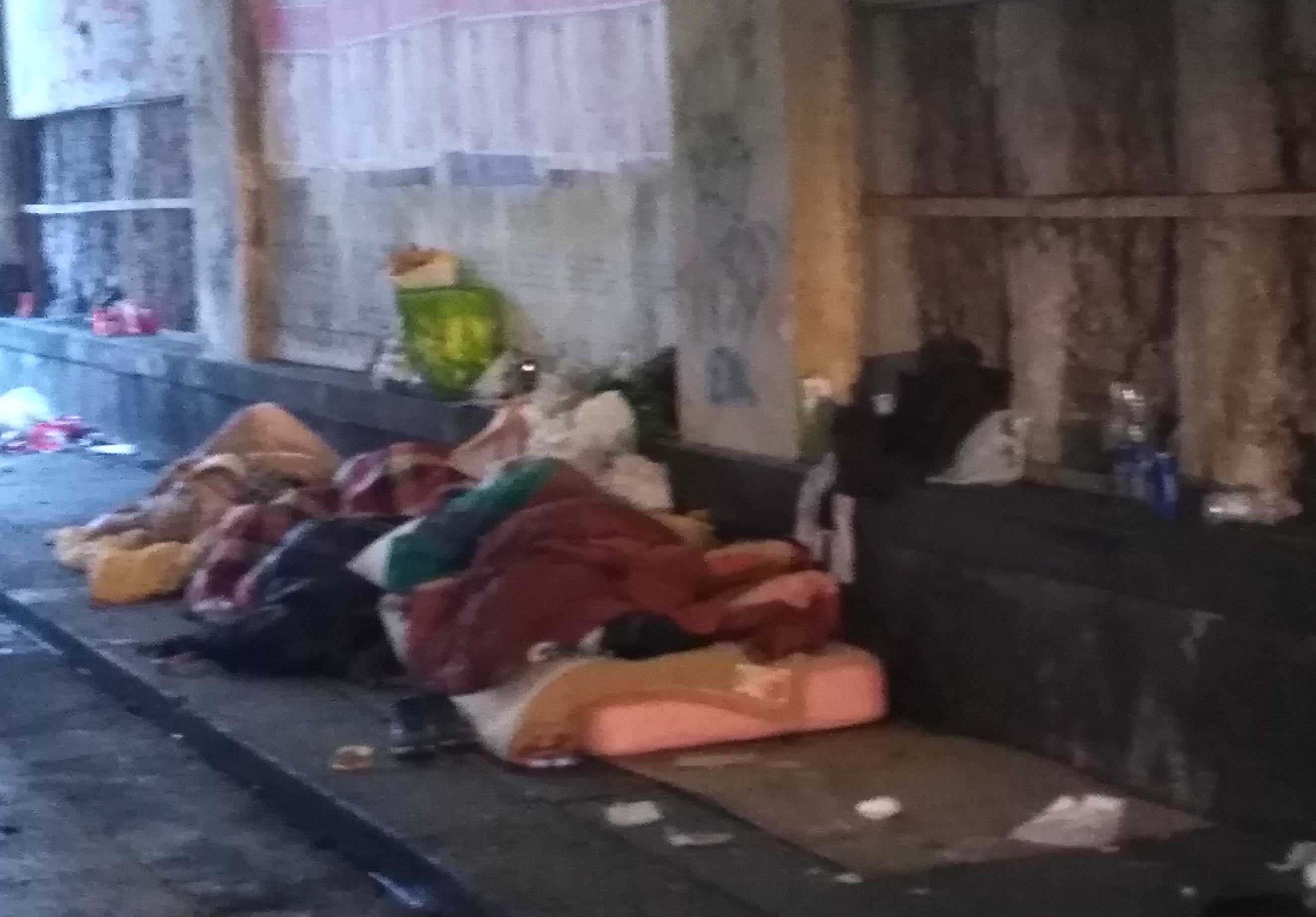 Via Sant’Euplio Catania situazione d’emergenza: denuncia degli abitanti