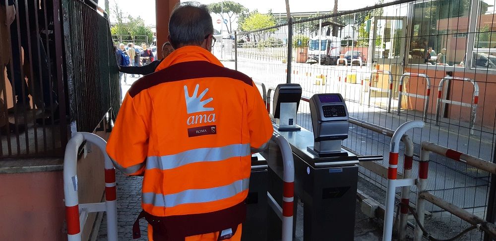 Roma, tornelli e telecamere nel centro rifiuti di Rocca Cencia