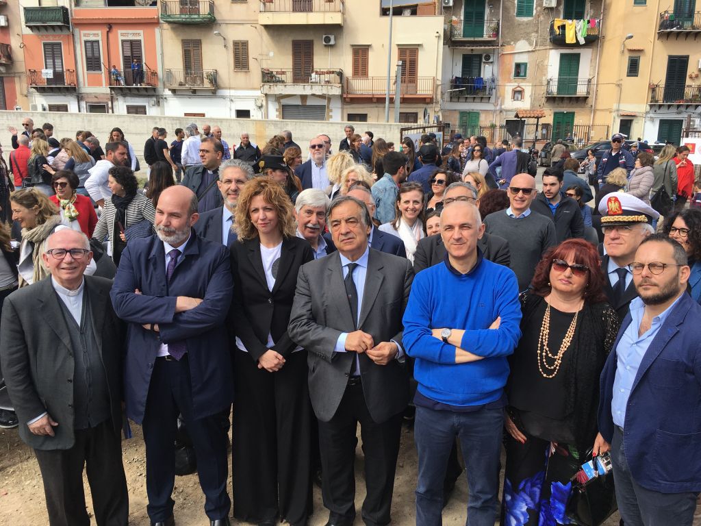 Ministro Lezzi a Palermo:”Asilo Brancaccio realizza sogno di Don Puglisi”