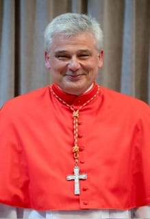 Elemosiniere del Papa ripristina luce a palazzo occupato