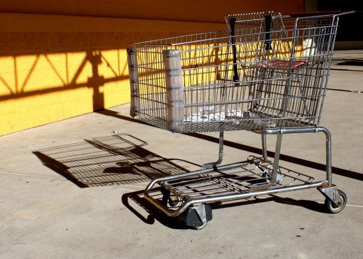 Consumi, Paese a 2 velocità: spesa media, divario Lombardia-Calabria