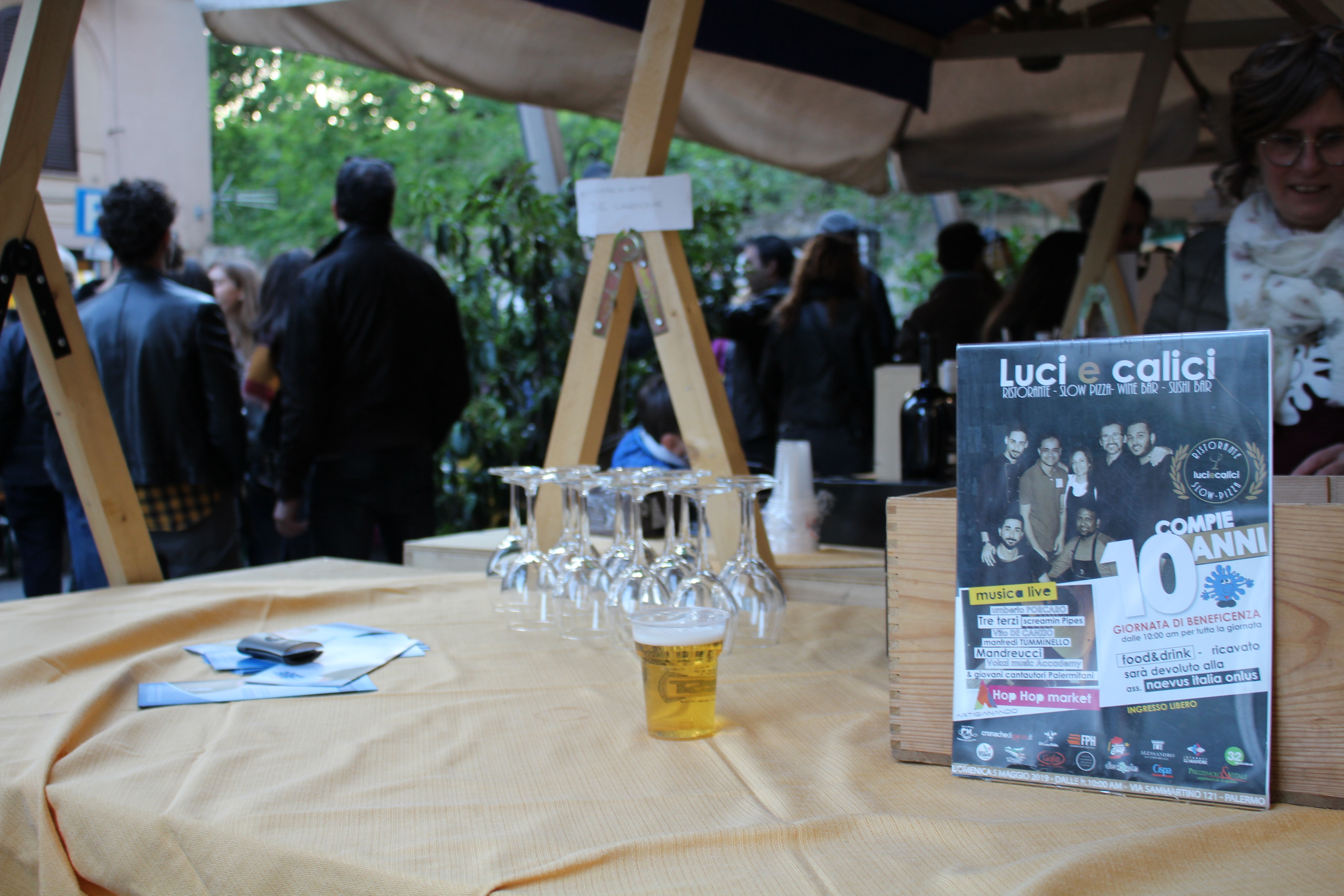 Luci e Calici: decennale tra musica dal vivo, street food e filantropia