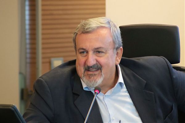 Governatore Puglia indagato per abuso d’ufficio, la replica: “Tutto regolare”