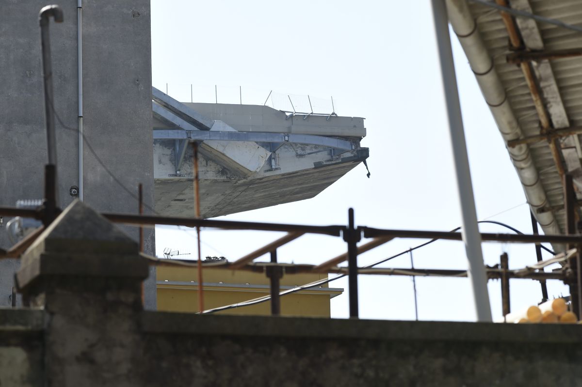 Impresa demolizione ponte Genova vicina alla camorra, due arresti
