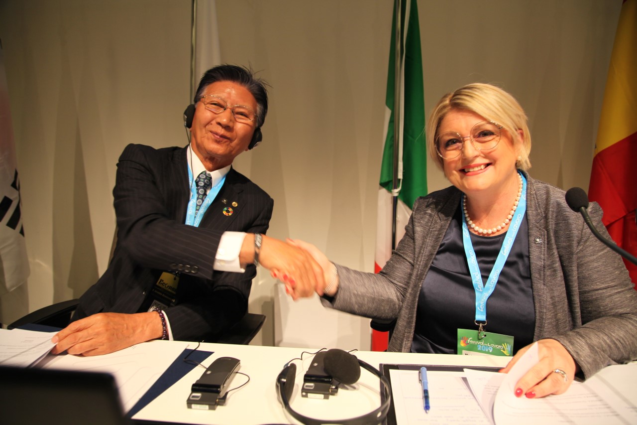 Professioni del lavoro, nasce la federazione mondiale