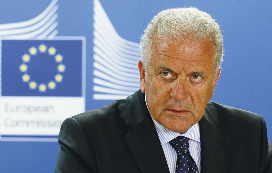 Appello di Bartolo ad Avramopoulos per la Sea Watch: sbarco immediato