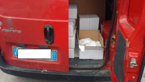 Buste di plastica inquinanti.  La polizia municipale ieri mattina a Partanna Mondello ha sanzionato...