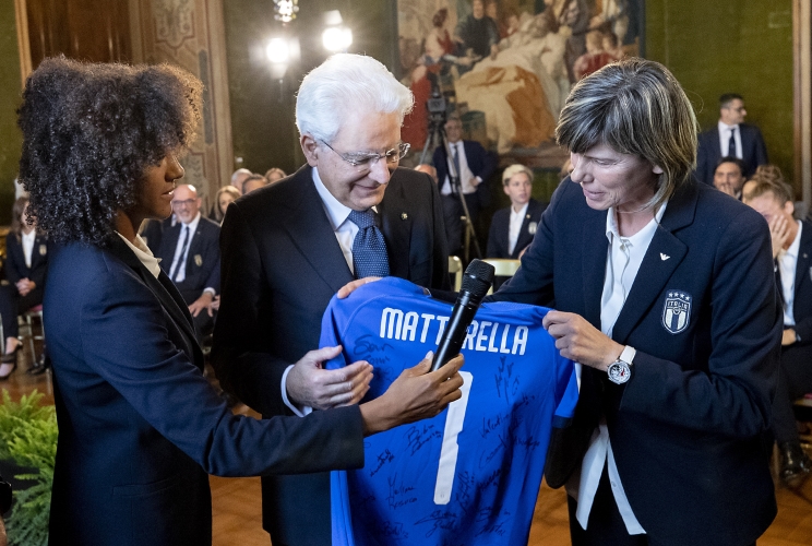 Mattarella alle azzurre: “In Italia il mondiale lo avete vinto voi”