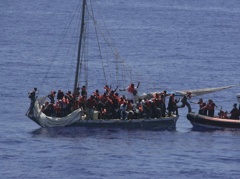 Naufragio a largo delle coste tunisine, 80 dispersi