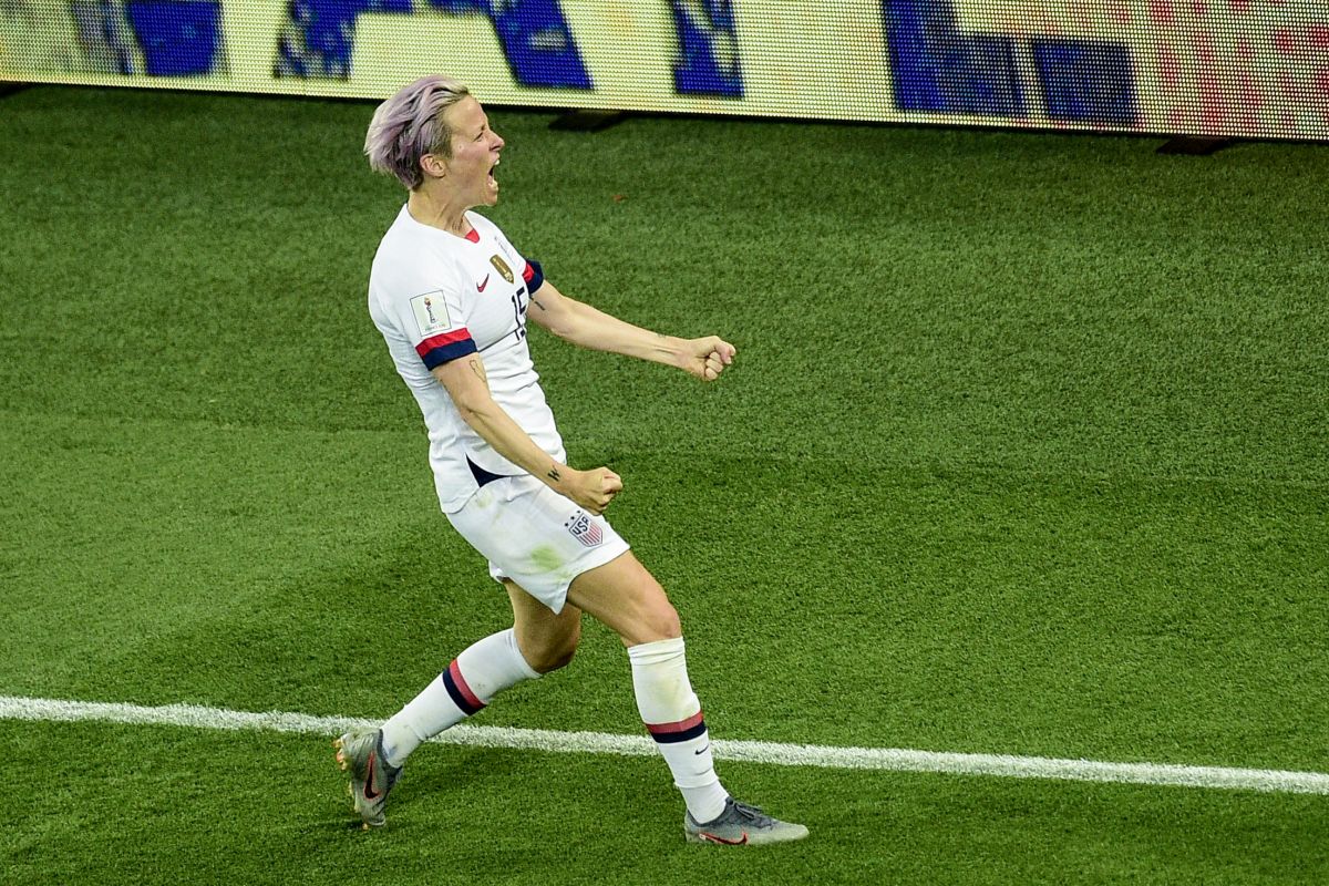 Gli Stati Uniti vincono i mondiali femminili, Orange stese in finale