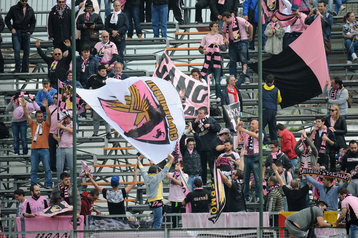 Palermo escluso dalla B, ripescato Venezia: online bando acquisto società