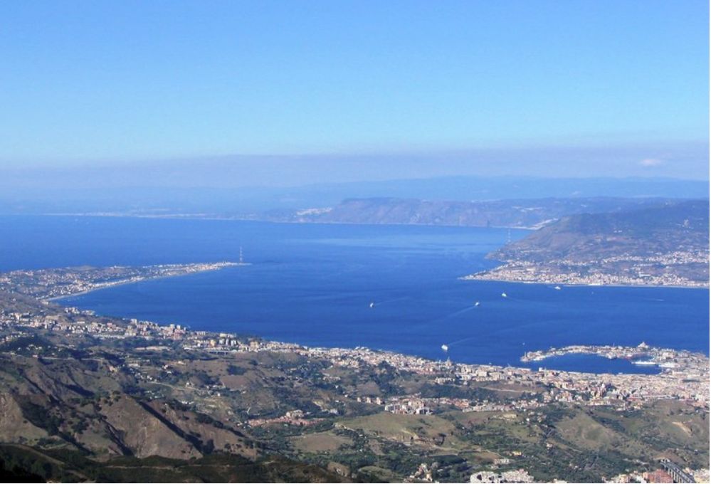 Stretto di Messina, coincidenze più efficienti tra treni e navi veloci