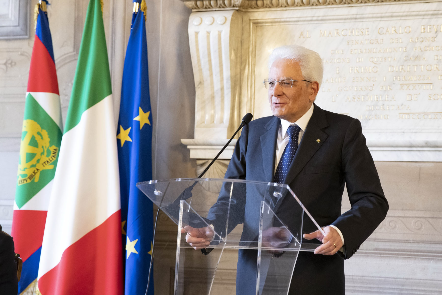 Terremoto, Mattarella ad Amatrice: “Il futuro passa dalla ricostruzione”