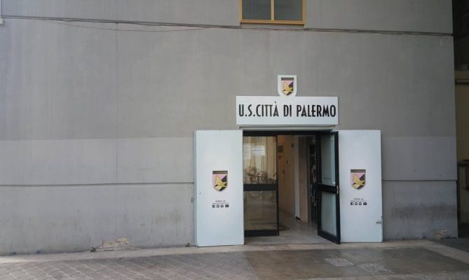 Tutti negativi, il Palermo recupera i suoi sei giocatori