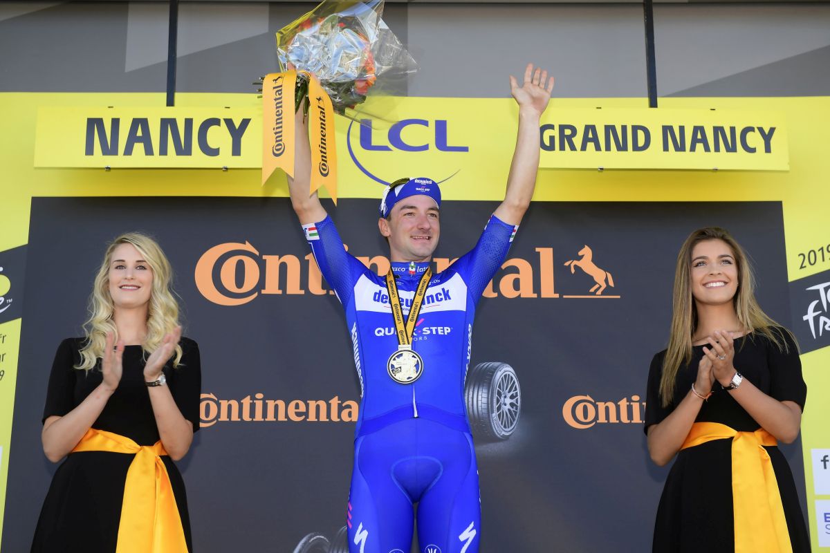 Viviani campione d’Europa, l’azzurro vince la prova in linea