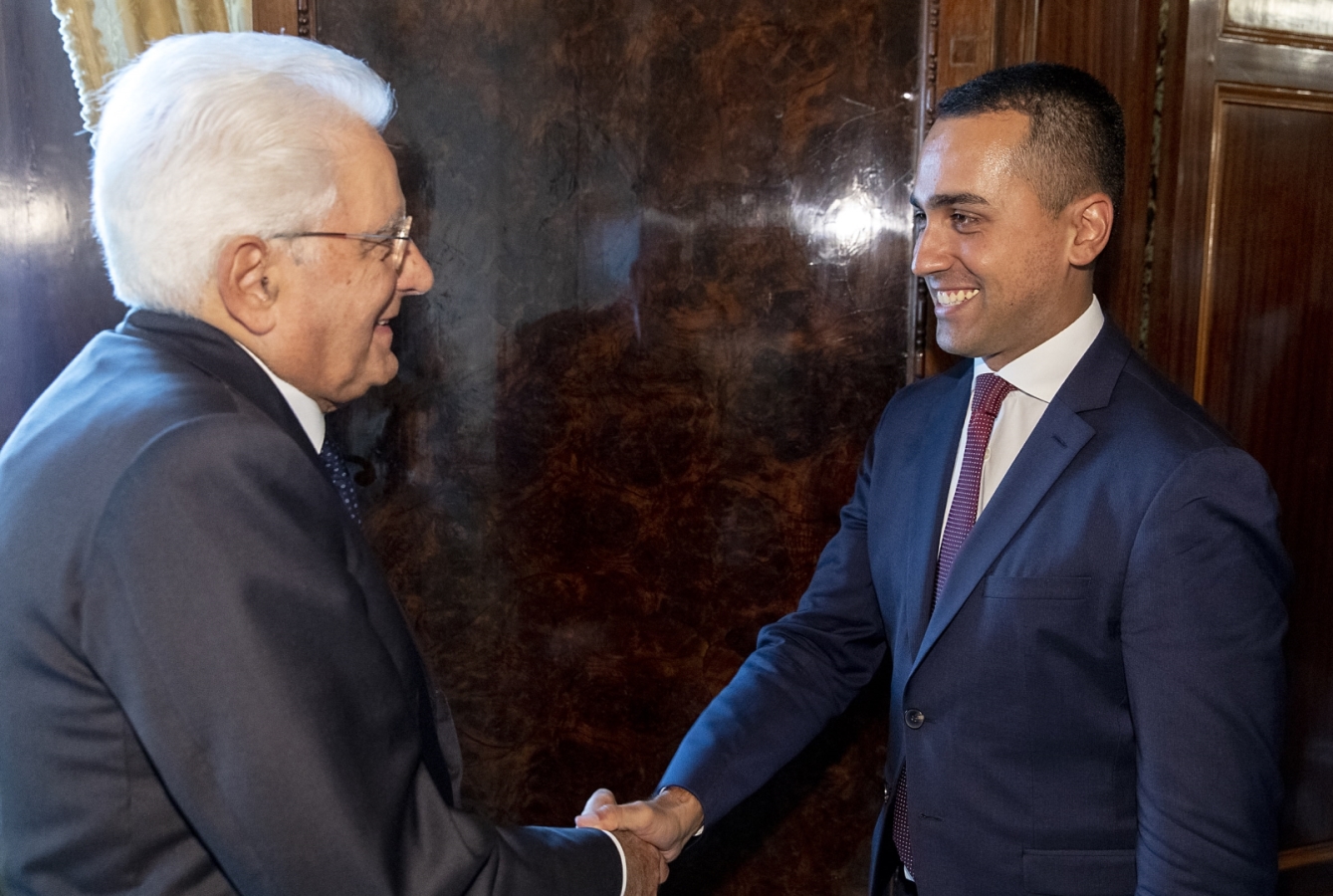 Di Maio: “Non lasciamo la nave affondare, 10 impegni da realizzare”