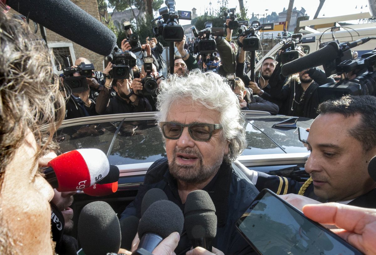 Grillo: “Ministri siano al di fuori della politica”