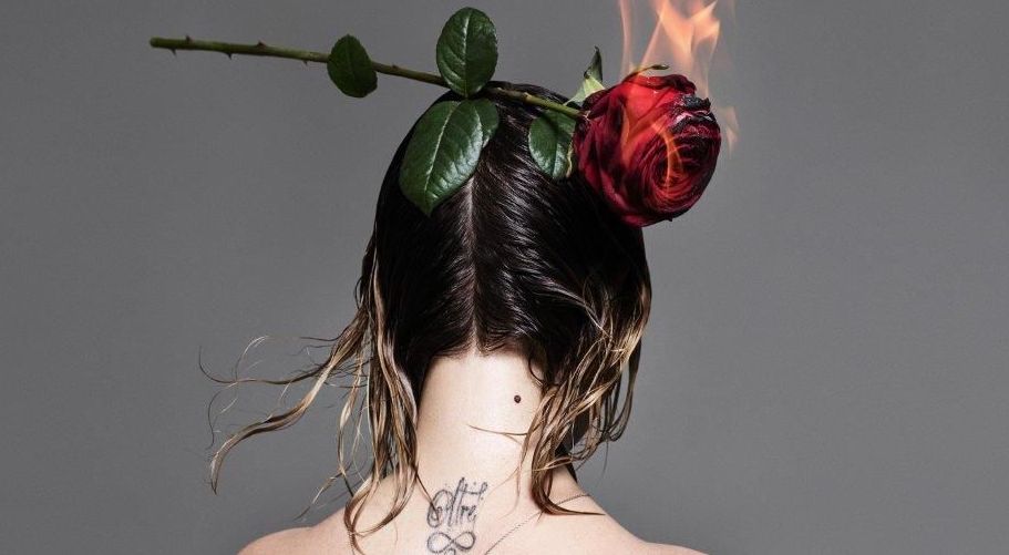 Emma torna con il singolo “Io sono bella” scritto da  Vasco Rossi