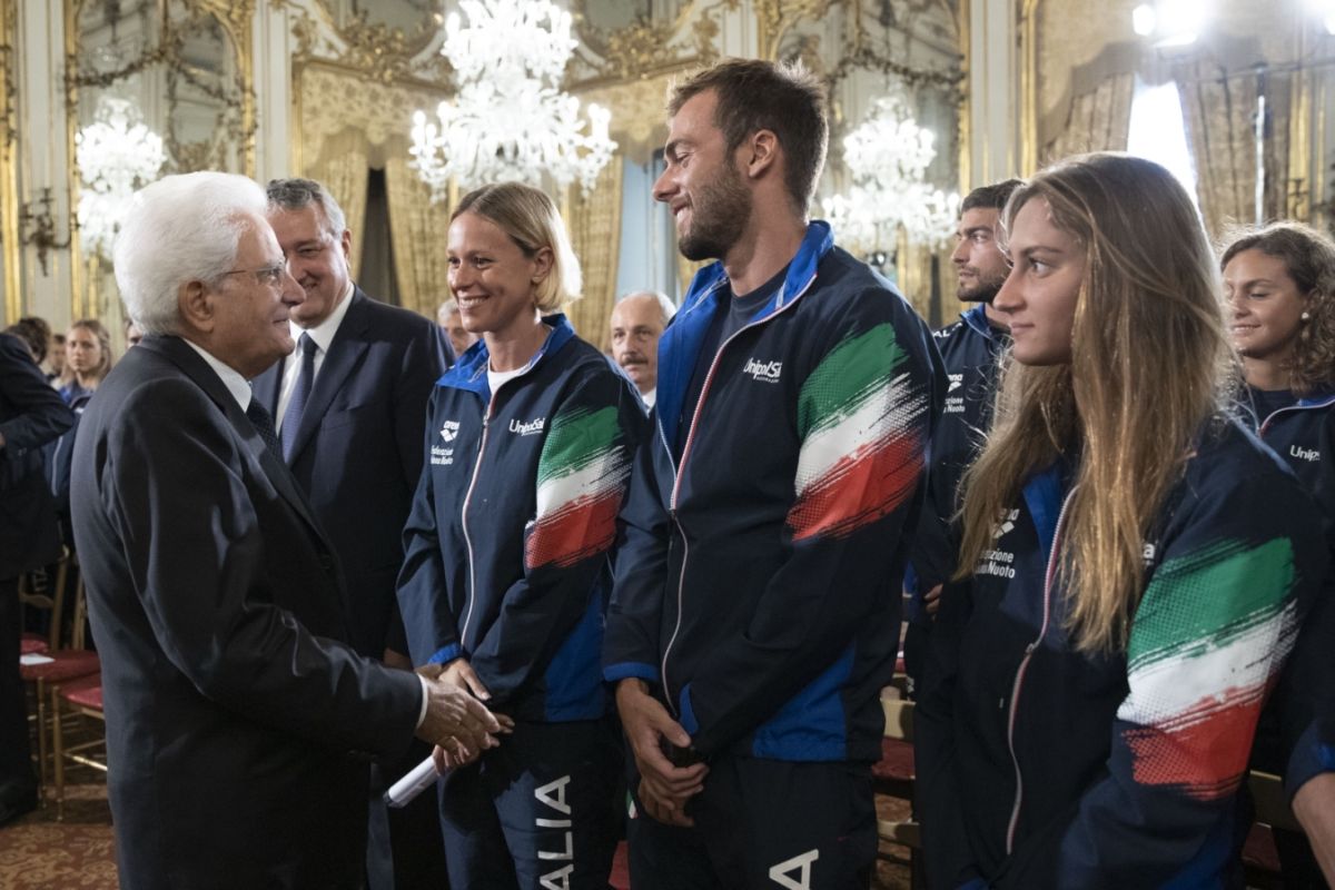Gli azzurri del nuoto da Mattarella, Pellegrini: “Protegga lo sport”