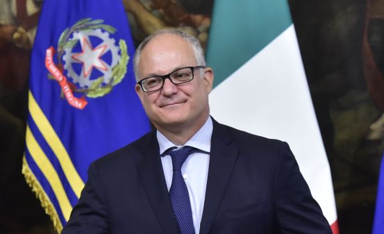 Gualtieri: “Finiti gli scontri con l’Europa, ora una fase nuova”