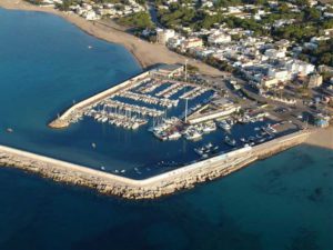 ROMA (ITALPRESS) - Sono state annunciate in Aula alla Camera tre proposte di legge del Consiglio...