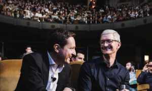 FIRENZE (ITALPRESS) - Sara' Il Ceo di Apple, Tim Cook, l'ospite con cui il leader dell'Osservatorio...