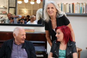 ROMA (ITALPRESS) - La vita di un gruppo di ragazzi che lavorano nell'Albergo Etico di Roma o suonano...