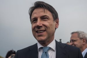 ROMA (ITALPRESS) - "Mi hanno molto sorpreso i tempi, l'ho detto a Renzi, un premier incaricato e'...