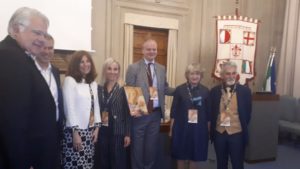 FIRENZE (ITALPRESS) - Alle istituzioni "chiedo di guardare i numeri dell'industria farmaceutica, che...