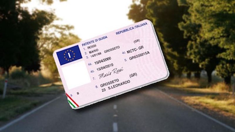 Patenti truccate, tredici indagati a Caserta