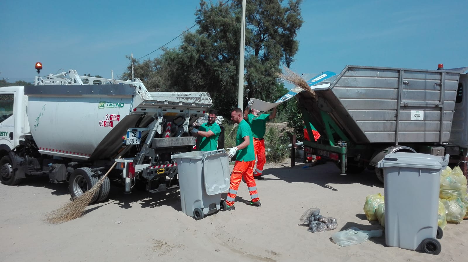 Playa di Catania, bonificata la spiaggia libera numero uno dai rifiuti