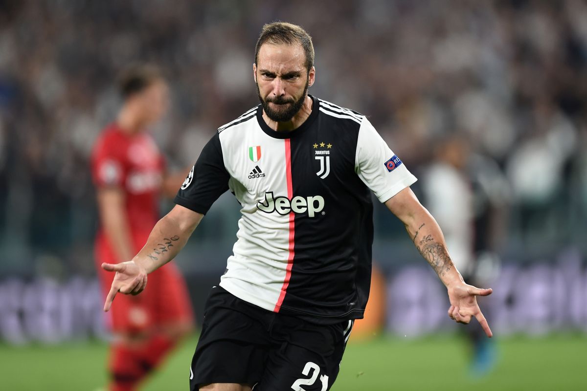 Higuain, Bernardeschi e CR7,la Juve batte 3-0 il Bayer Leverkusen