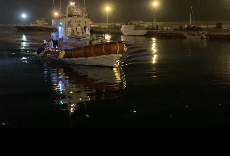Naufragio a Lampedusa, recuperate 13 salme di donne