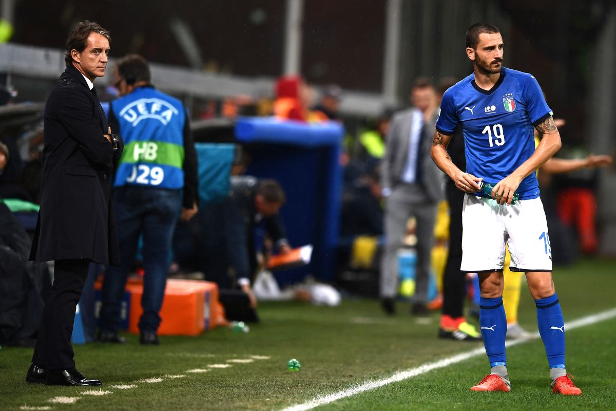 Mancini a Bonucci:”Battiamo la Grecia e andiamo agli Europei”