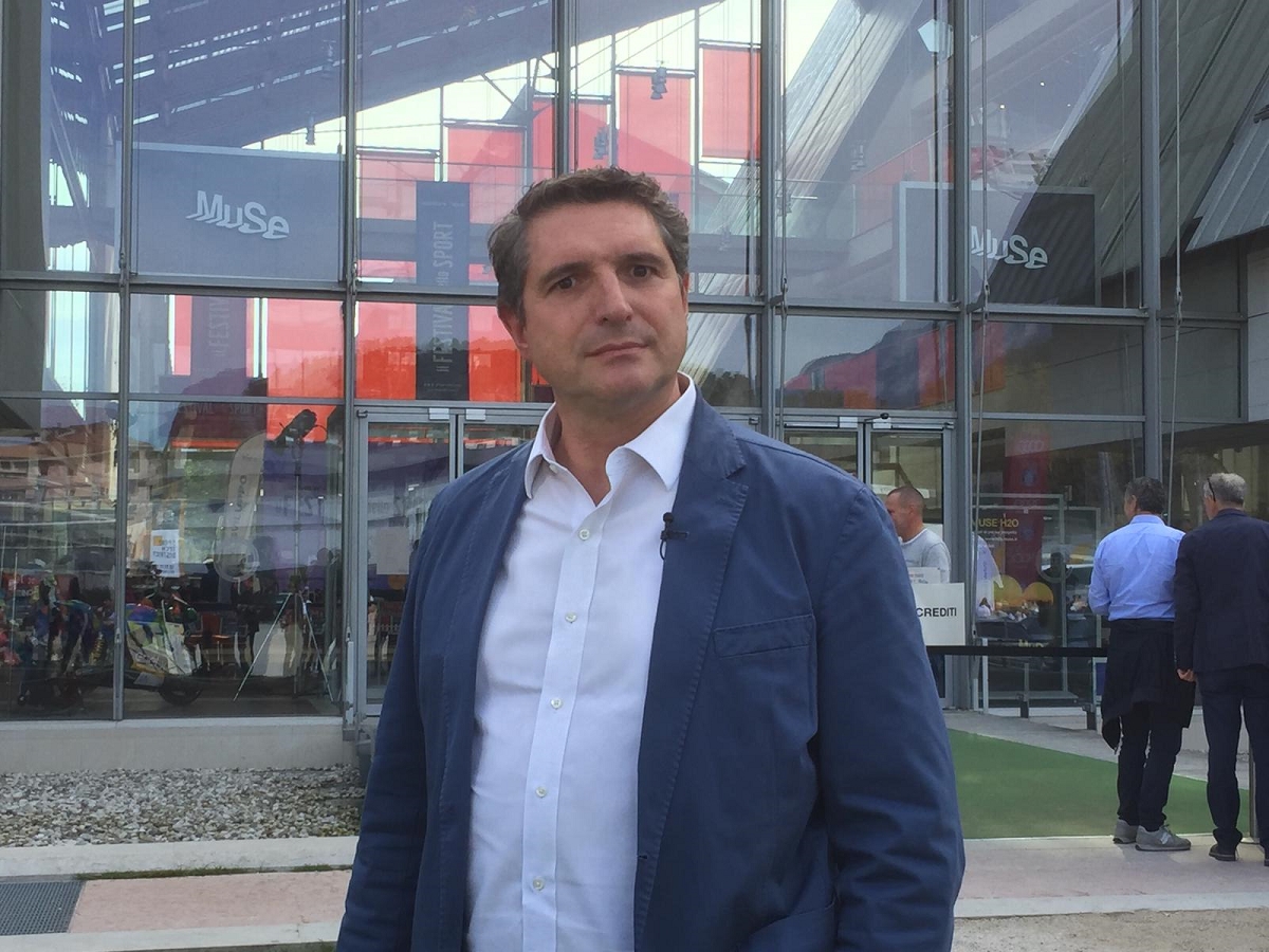 Allarme De Siervo contro la pirateria “Un grande danno allo sport”