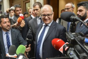 ROMA (ITALPRESS) - "Con la manovra l'Italia e' piu' sicura, piu' giusta e piu' forte in Europa. I...