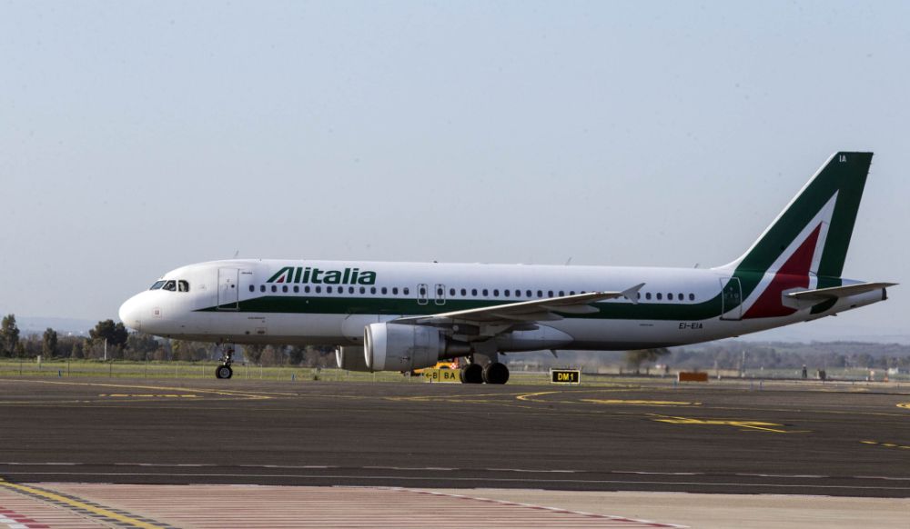 Alitalia, nuova proroga per l’offerta