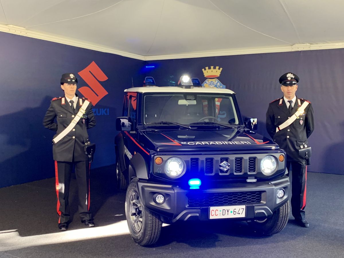 Dieci Suzuky Jimny ai carabinieri per controllo Parchi nazionali