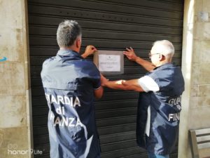 Sequestrato centro scommesse