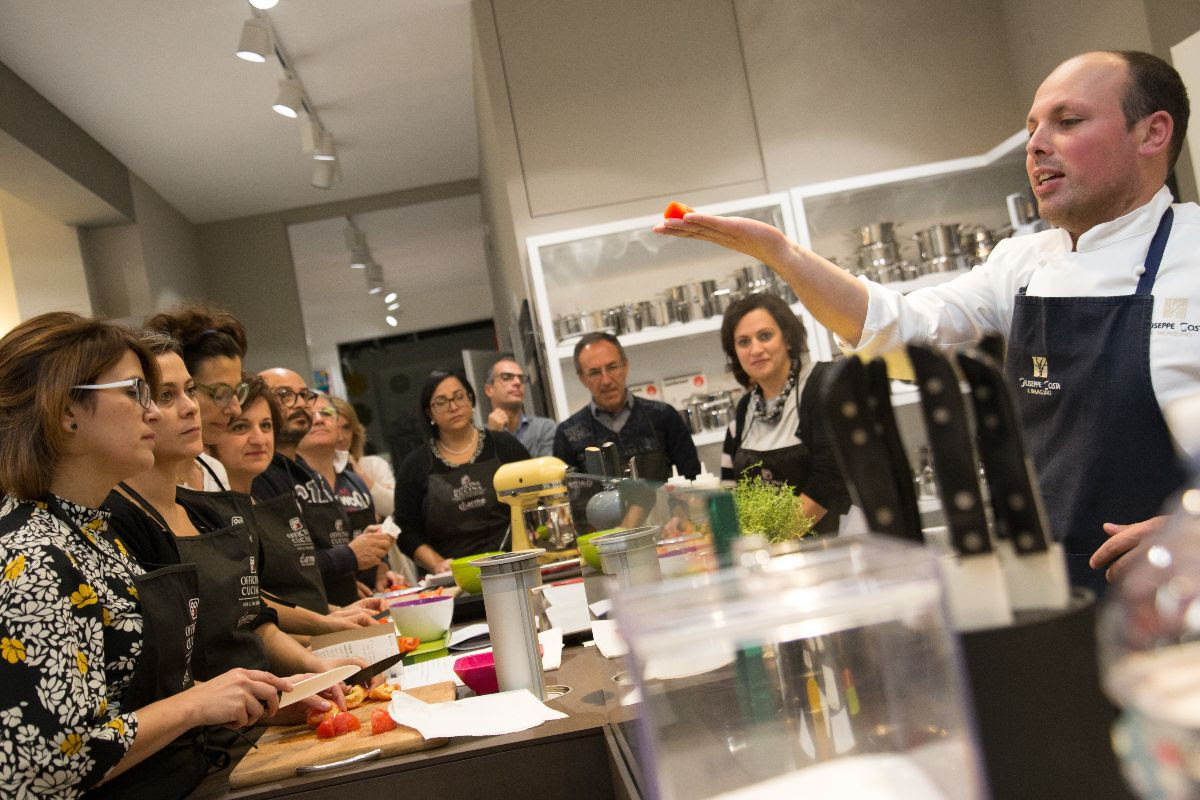 A cena da Charme, rassegna dove alta cucina e design si incontrano