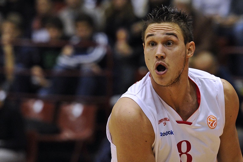 Sconfitte casalinghe nella notte NBA per Gallinari, Belinelli e Melli