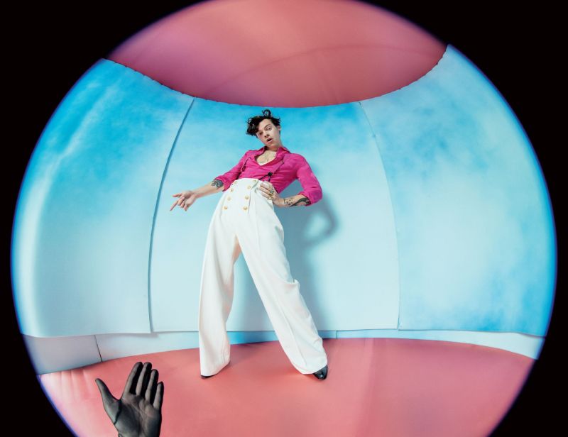 Harry Styles, due date a Torino e Bologna a maggio