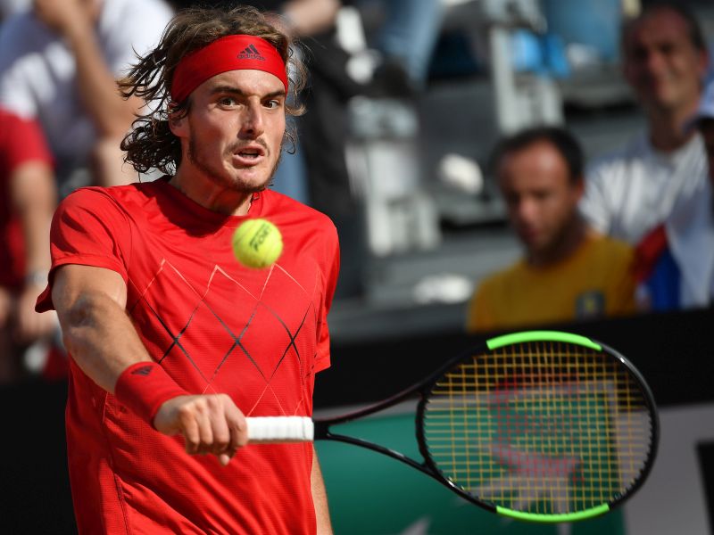 Tsitsipas già in semifinale alle ATP Finals, rimonta epica per Nadal