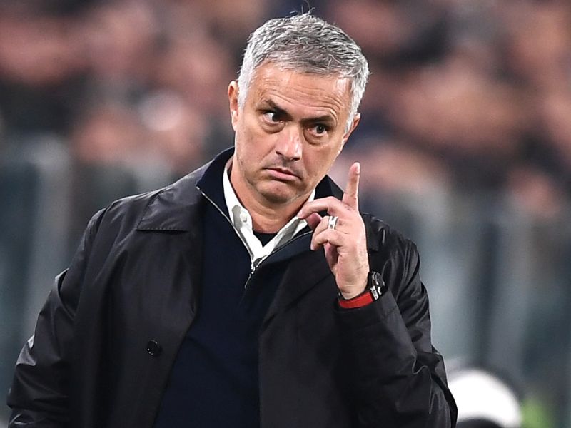 Il Tottenham presenta Mourinho: “Ho sbagliato ma mi sento più forte”