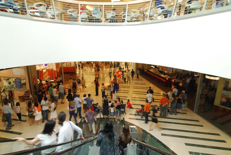 A novembre fiducia dei consumatori in deciso calo